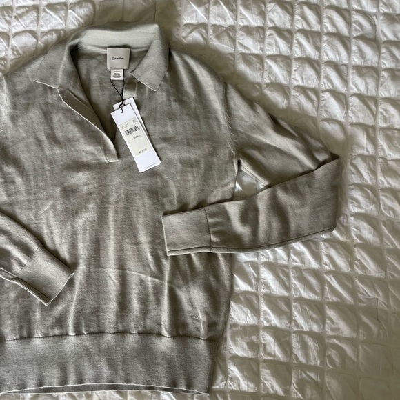 Calvin Klein Gray V-Neck Collar Sweater Soft Knit Classic - Picture 2 of 11